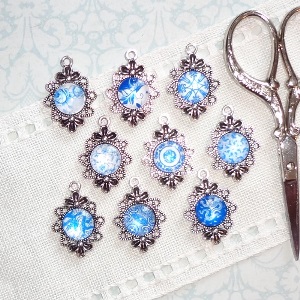 Specialty Needle Minder Wedgewood